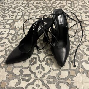 Steve Madden | Volly Black Pointed Lace-Up Slingback Heels | Size 7